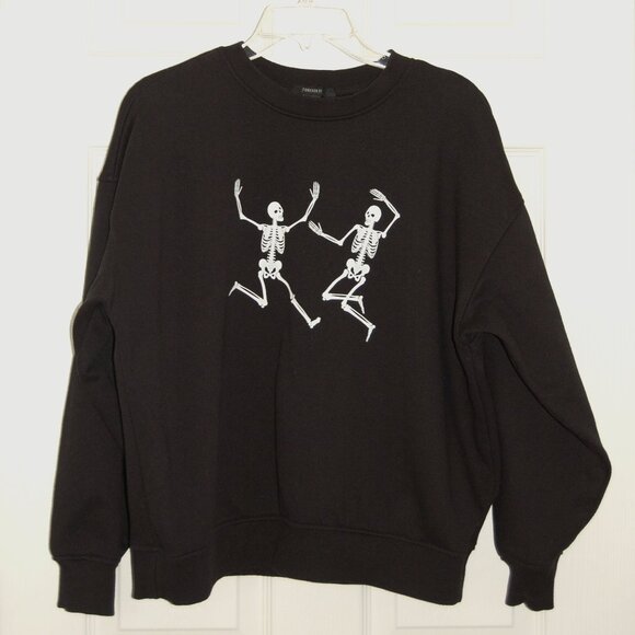 Forever 21 Tops - Forever 21 Black Sweatshirt, Women Size M (49" Bust)